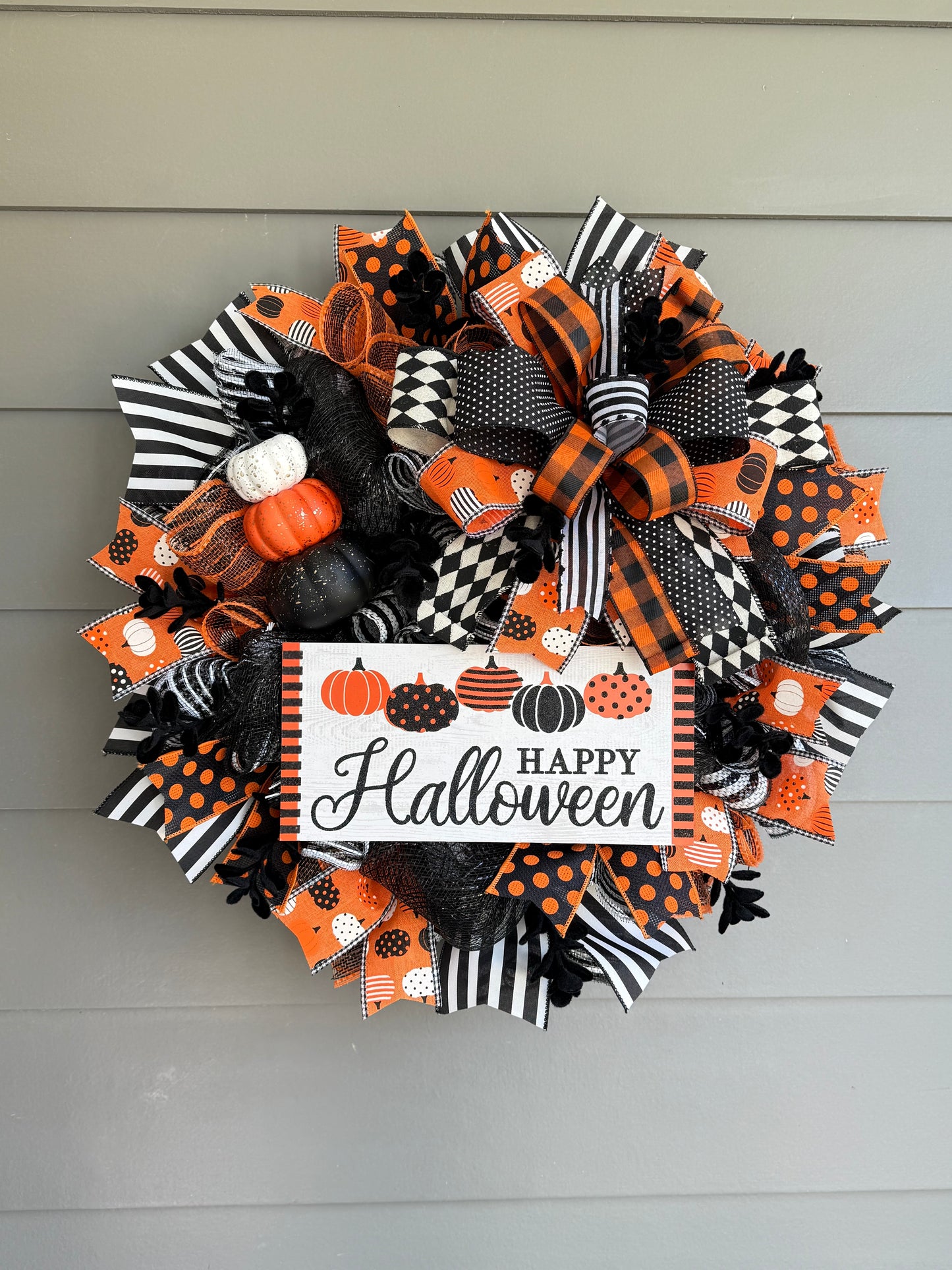 Happy Halloween Pumpkin Wreath