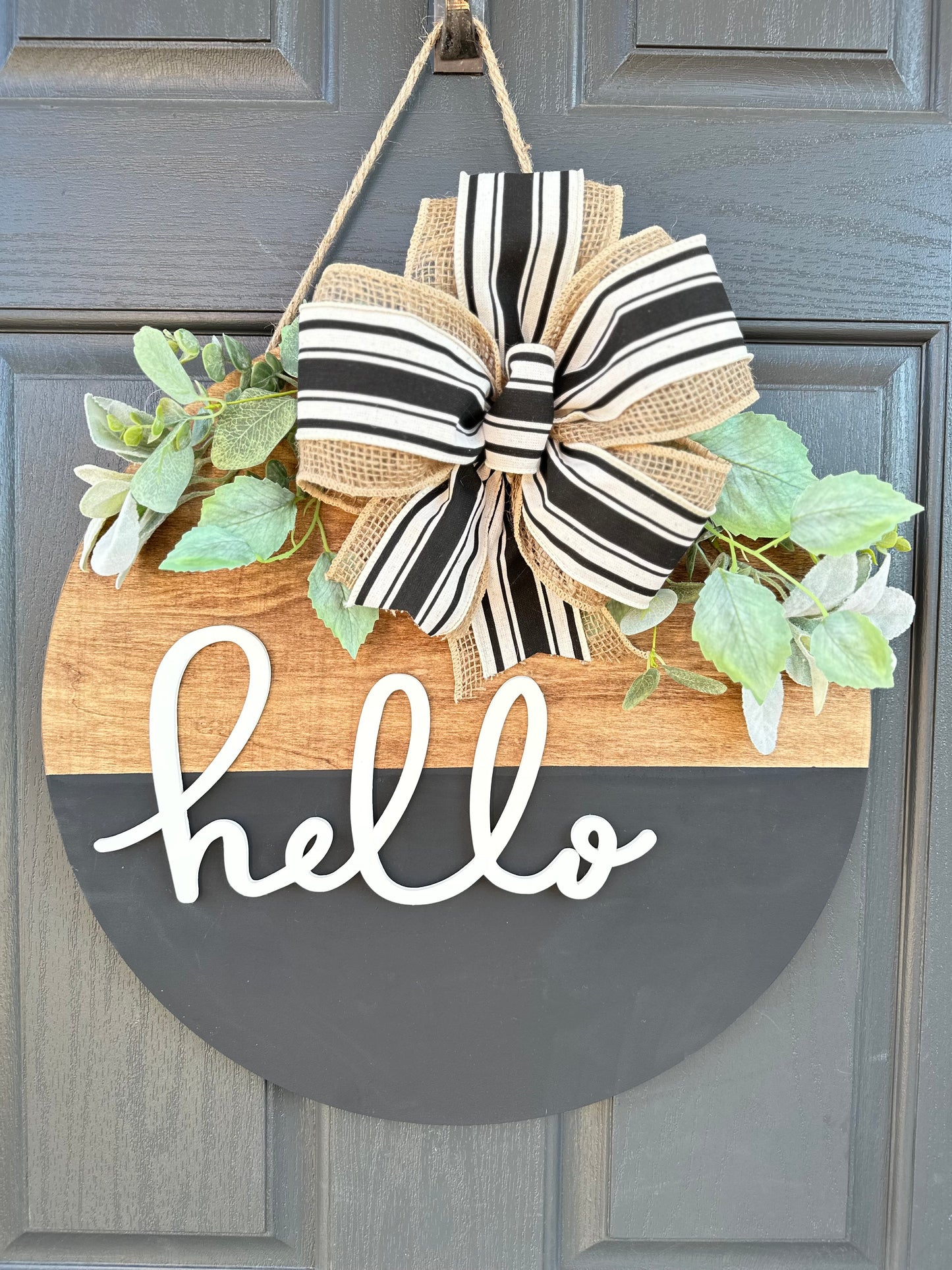 19” Farmhouse Hello Wood Door Hanger
