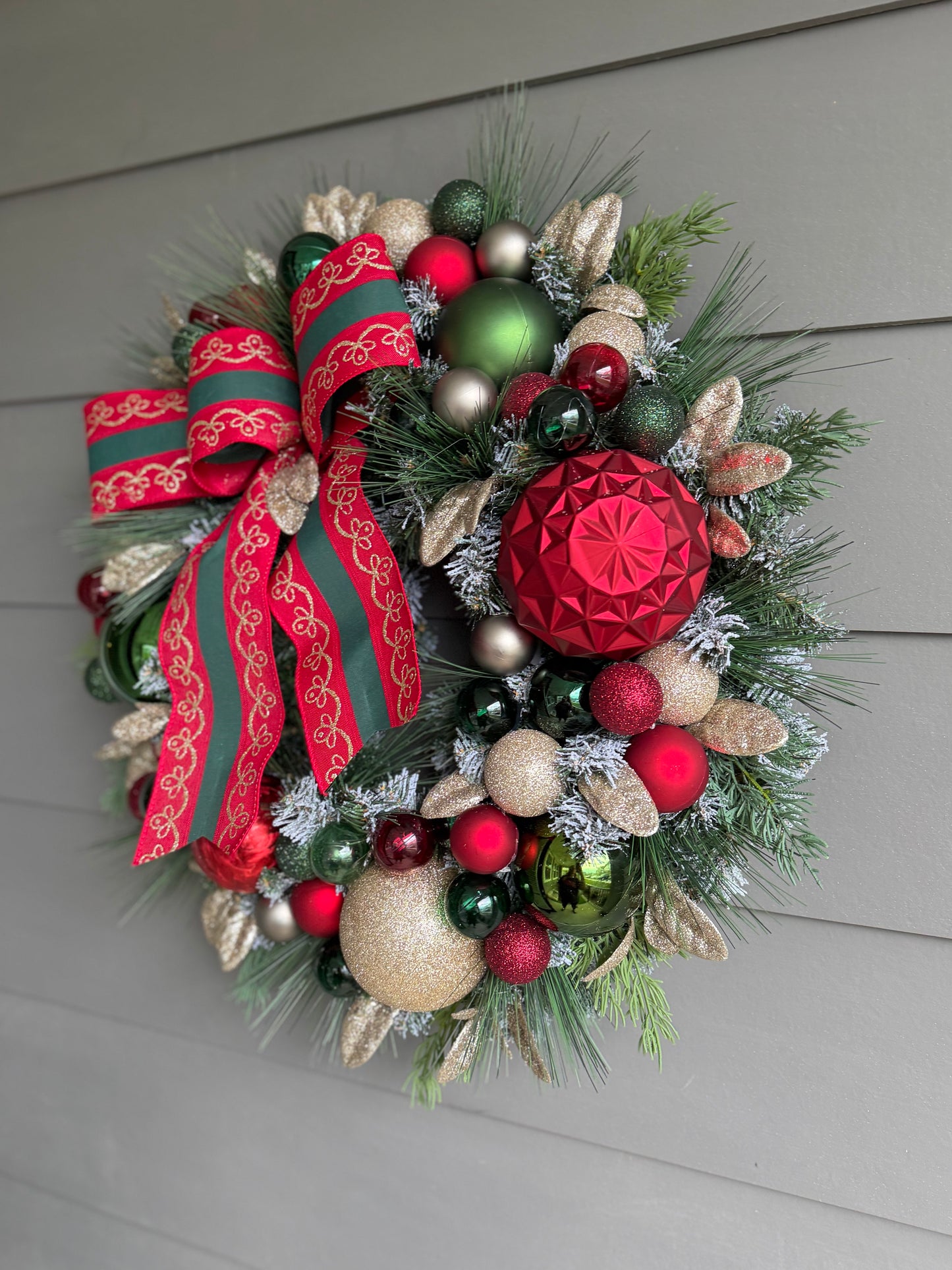 Christmas Ornament Wreath