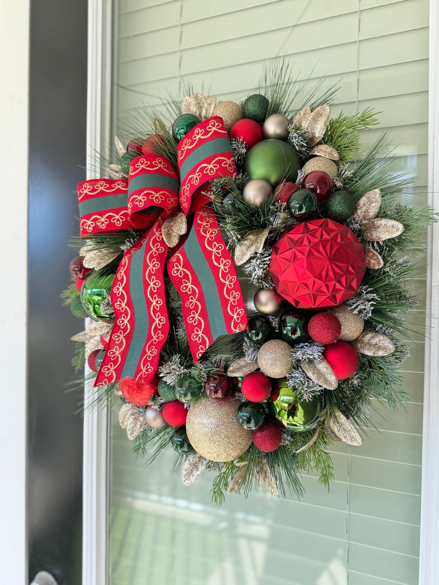 Christmas Ornament Wreath