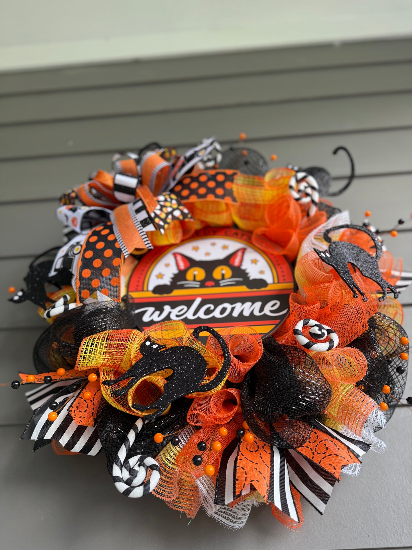 Scaredy Cats Welcome Halloween Wreath